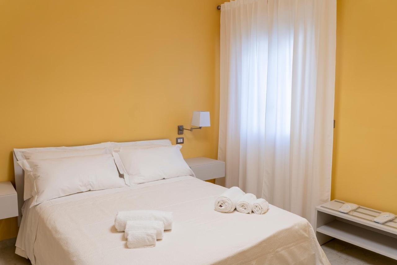 A Casa Dei Miei Hotel San Pietro Vernotico Exterior photo